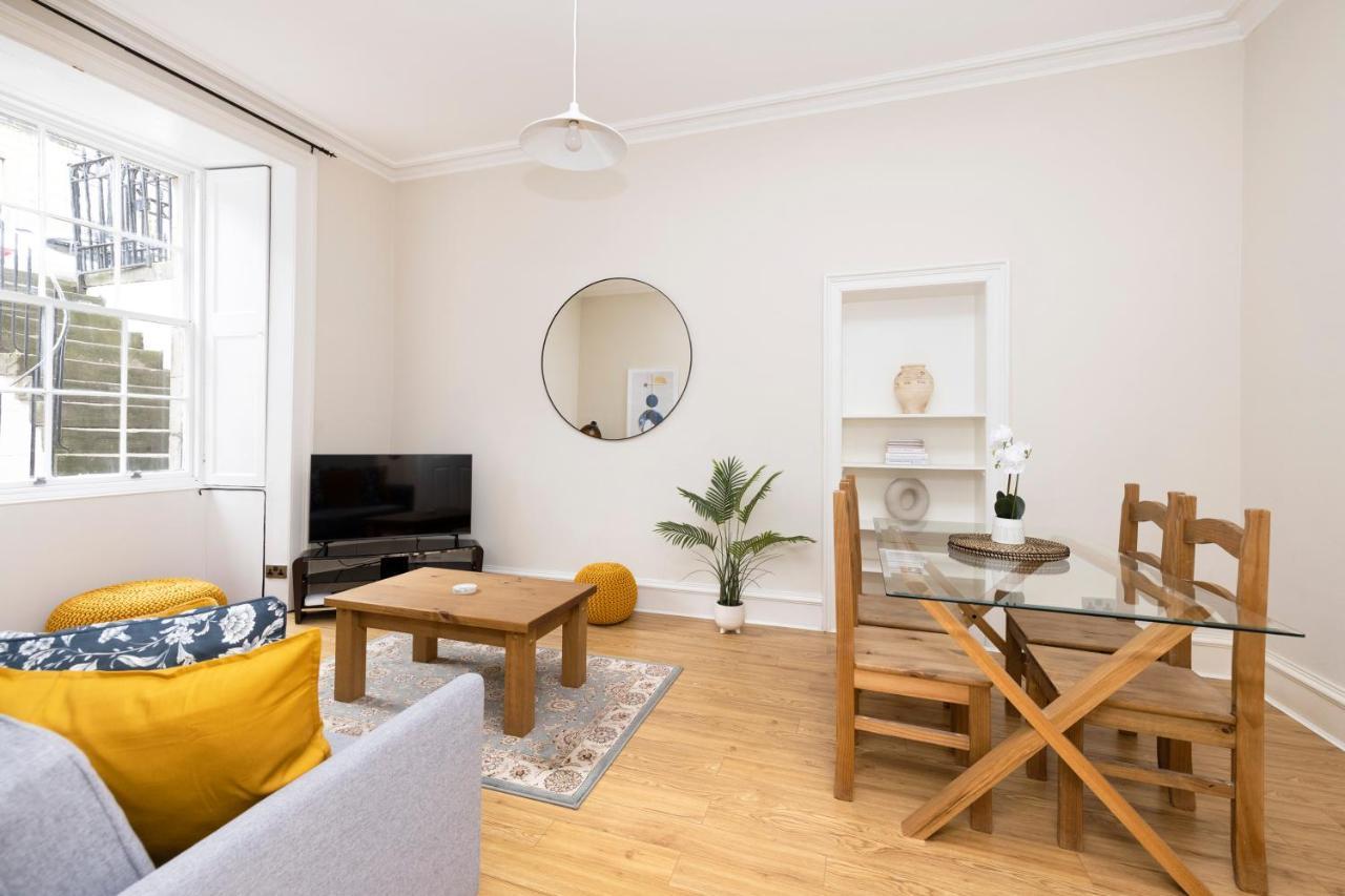 Joivy Chic Apartment Near Stockbridge Market 에든버러 외부 사진