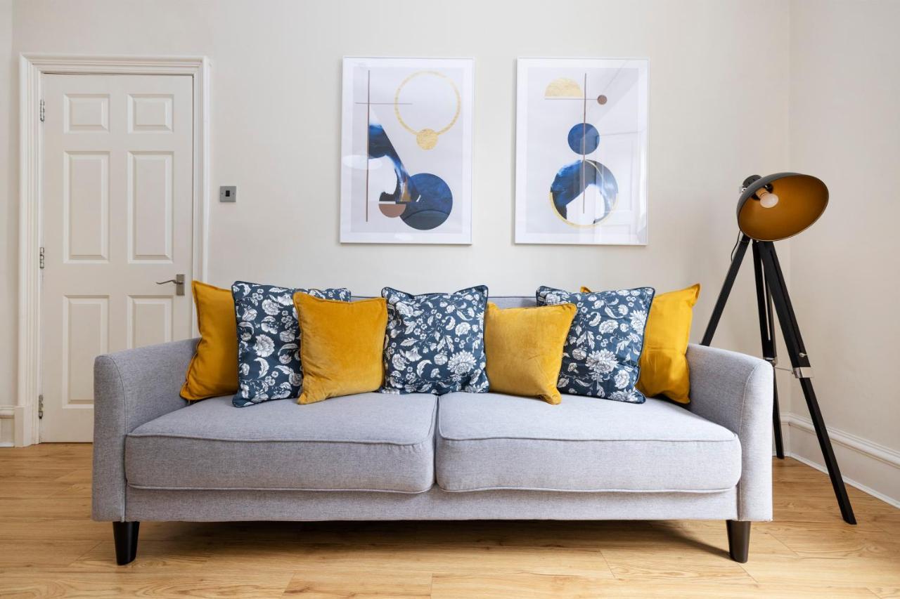 Joivy Chic Apartment Near Stockbridge Market 에든버러 외부 사진