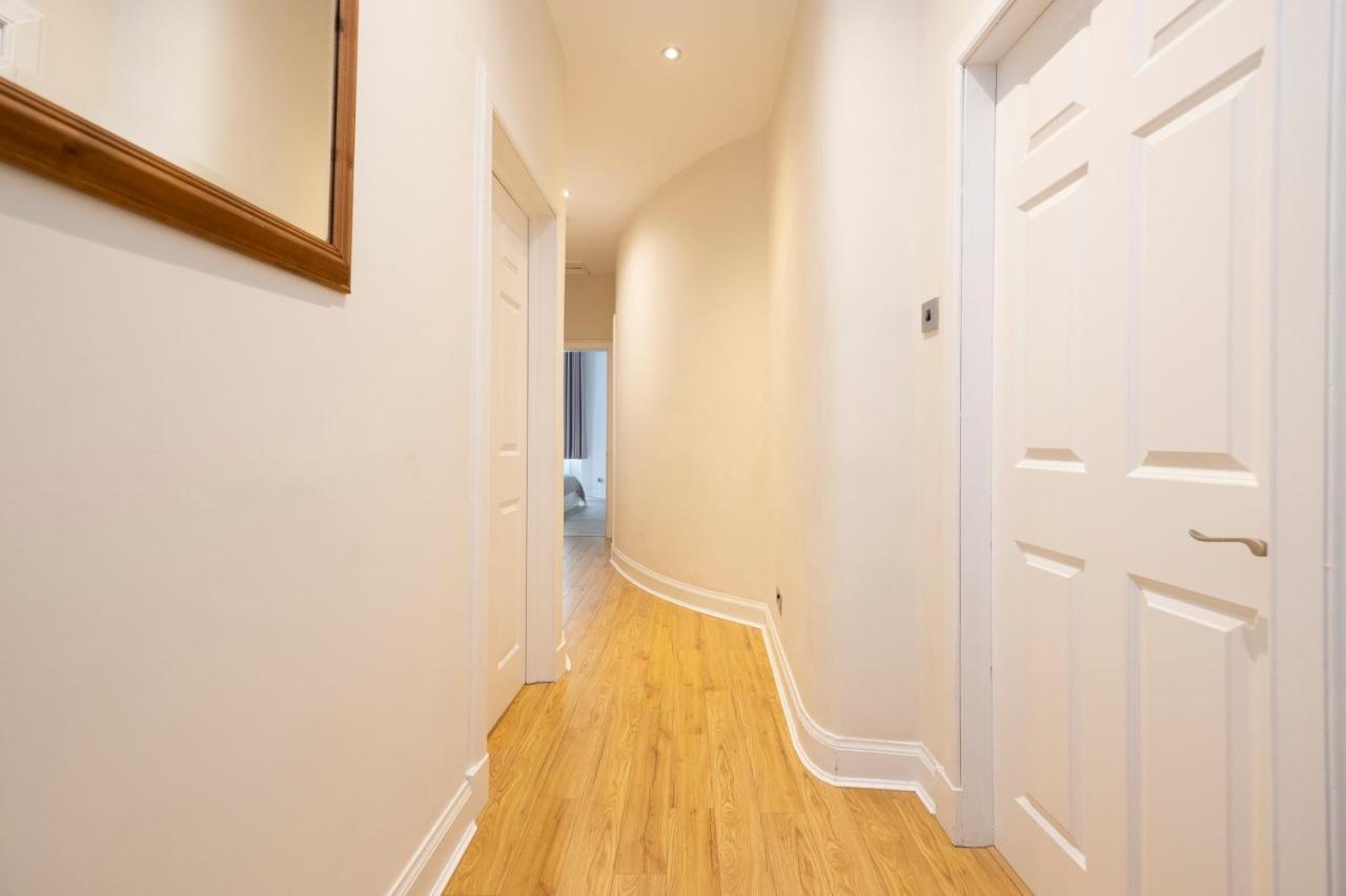Joivy Chic Apartment Near Stockbridge Market 에든버러 외부 사진