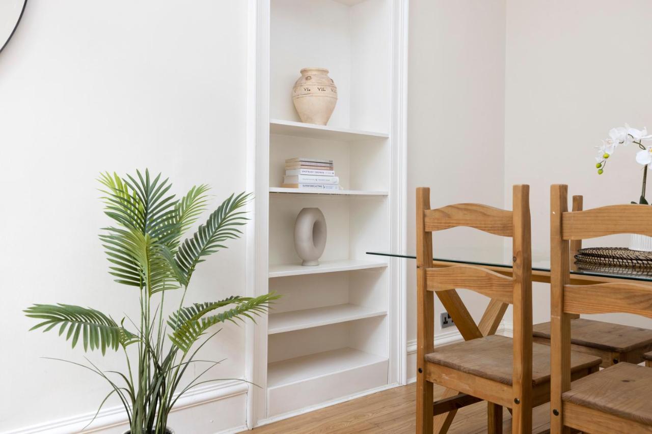 Joivy Chic Apartment Near Stockbridge Market 에든버러 외부 사진